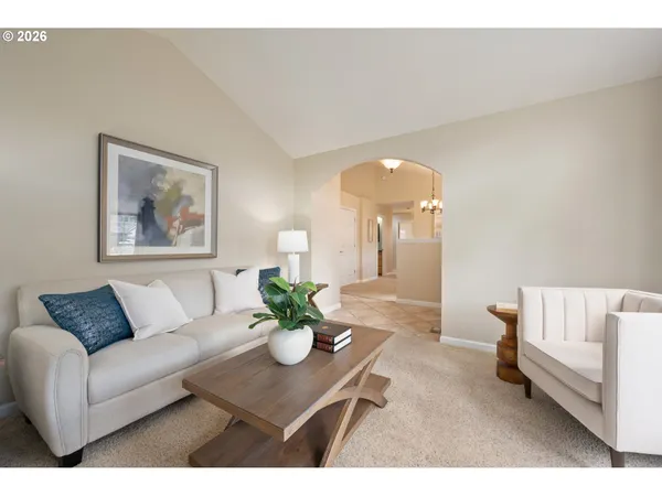 $605,000 | 468 72nd Street, Springfield, OR 97478