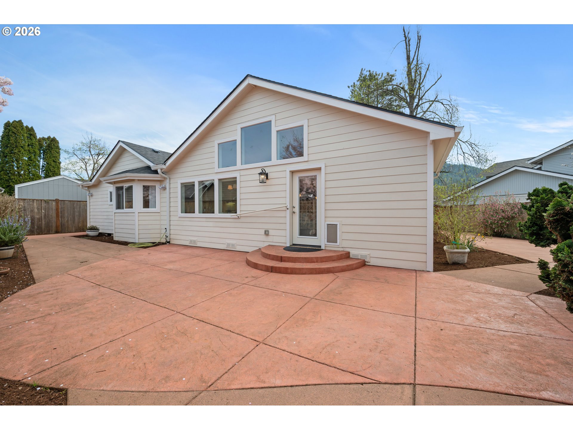 468 72nd Street Springfield, OR 97478 - Photo 41 of 46 Yard