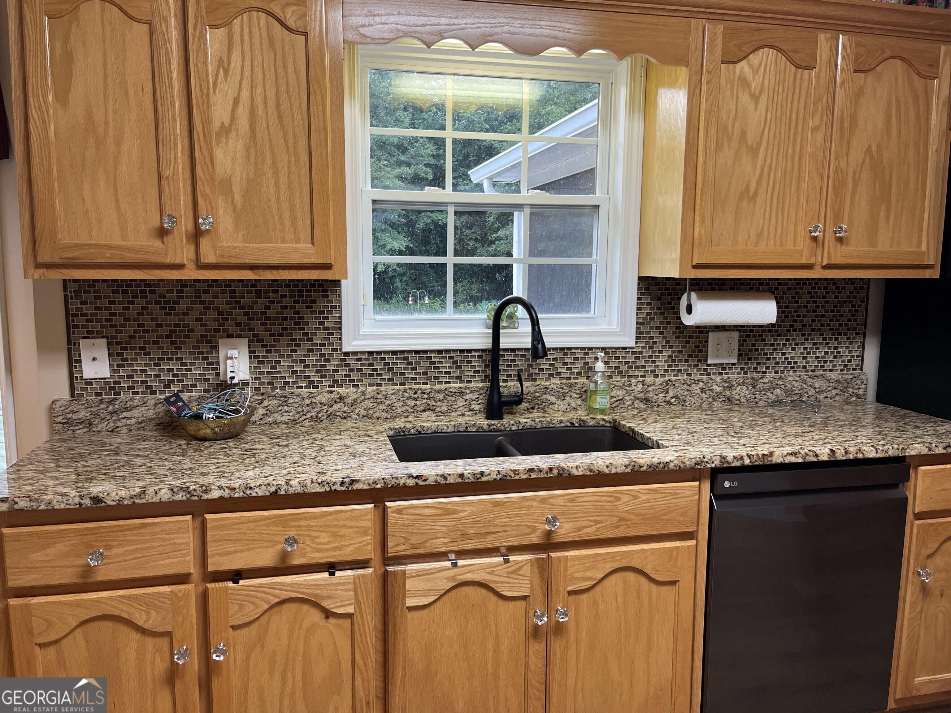 177 Strong Road Newnan, GA 30263 - Photo 15 of 30