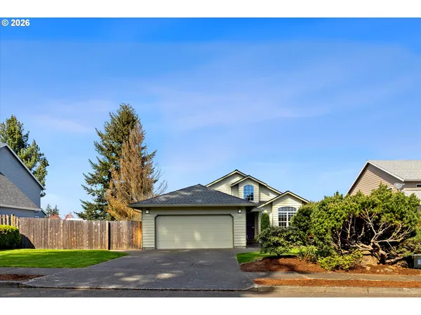 $549,900 | 1164 Northeast 14th Place, Canby, OR 97013