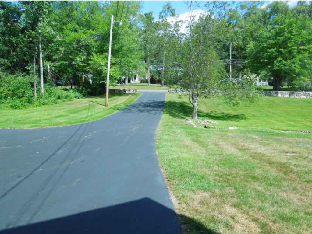 11 Hardy Road Londonderry, NH 03053 - Photo 2 of 27