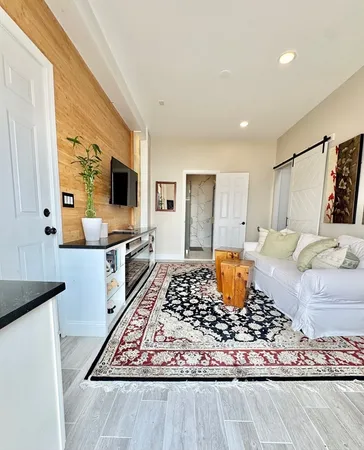 $3,900 | 12 Marina Drive, Unit 12 STUDIO, Hull, MA 02045