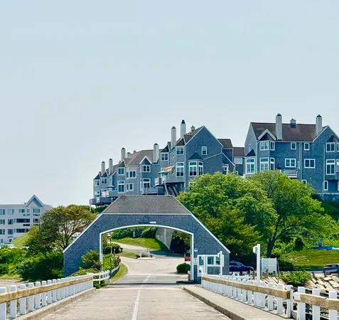 $3,900 | 12 Marina Drive, Unit 12 STUDIO, Hull, MA 02045