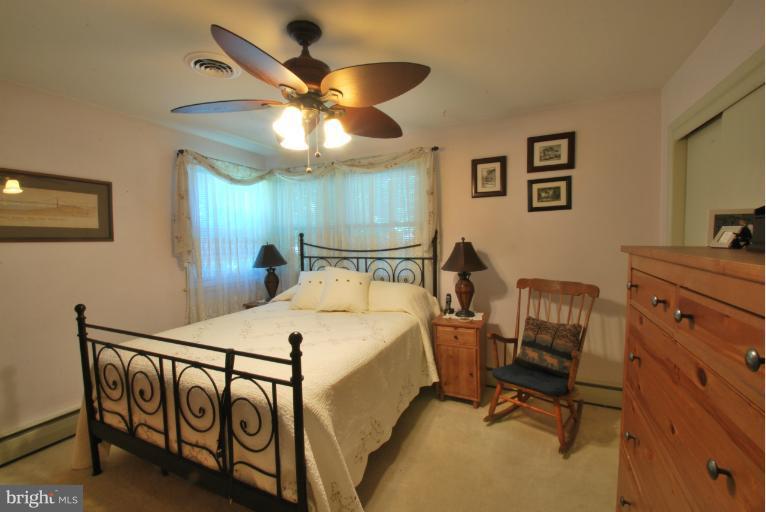 1 Roe Lane Arnold, MD 21012 - Photo 5 of 17 Bedroom (Master)