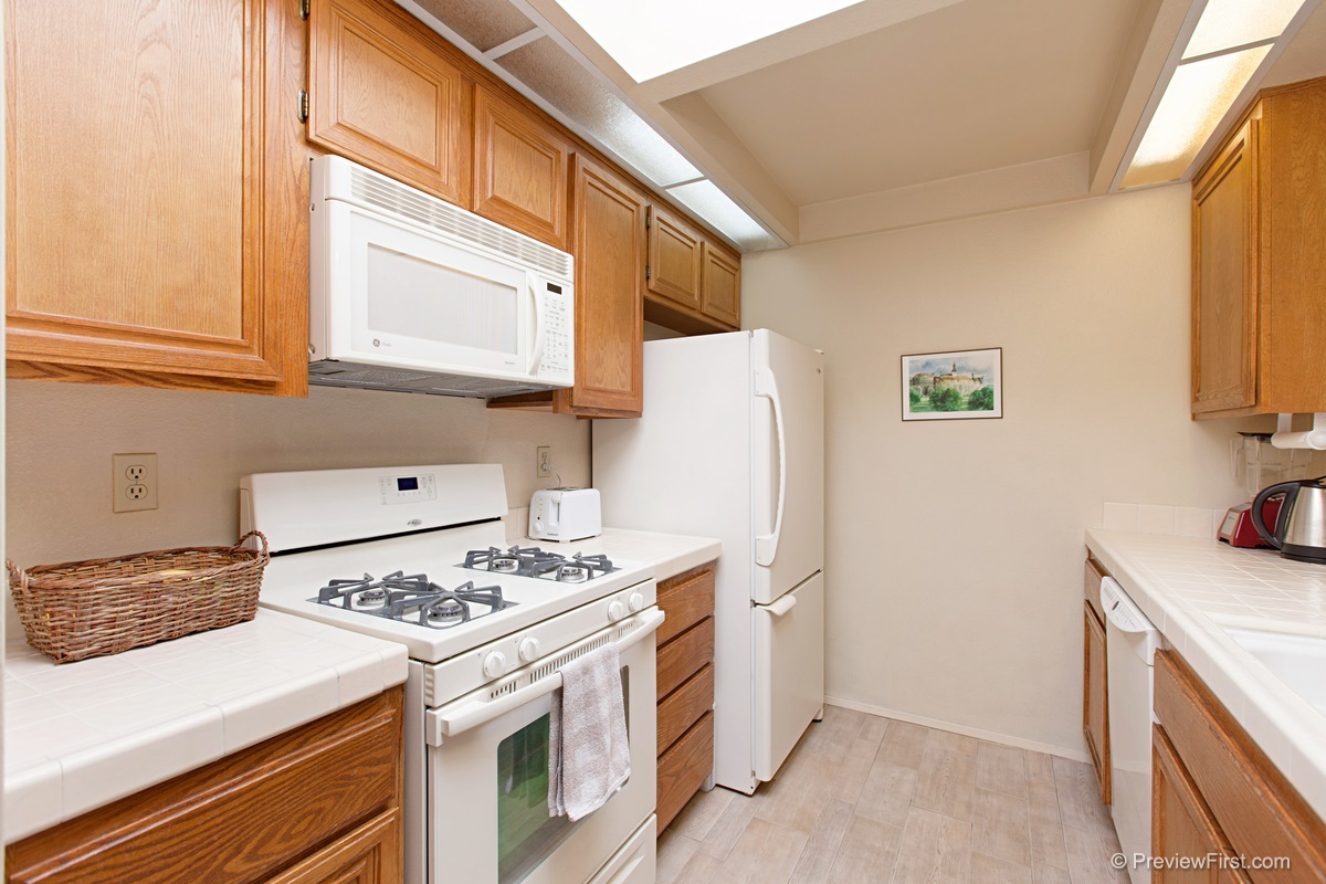 6948 Sandpiper Place Carlsbad, CA 92009 - Photo 6 of 15