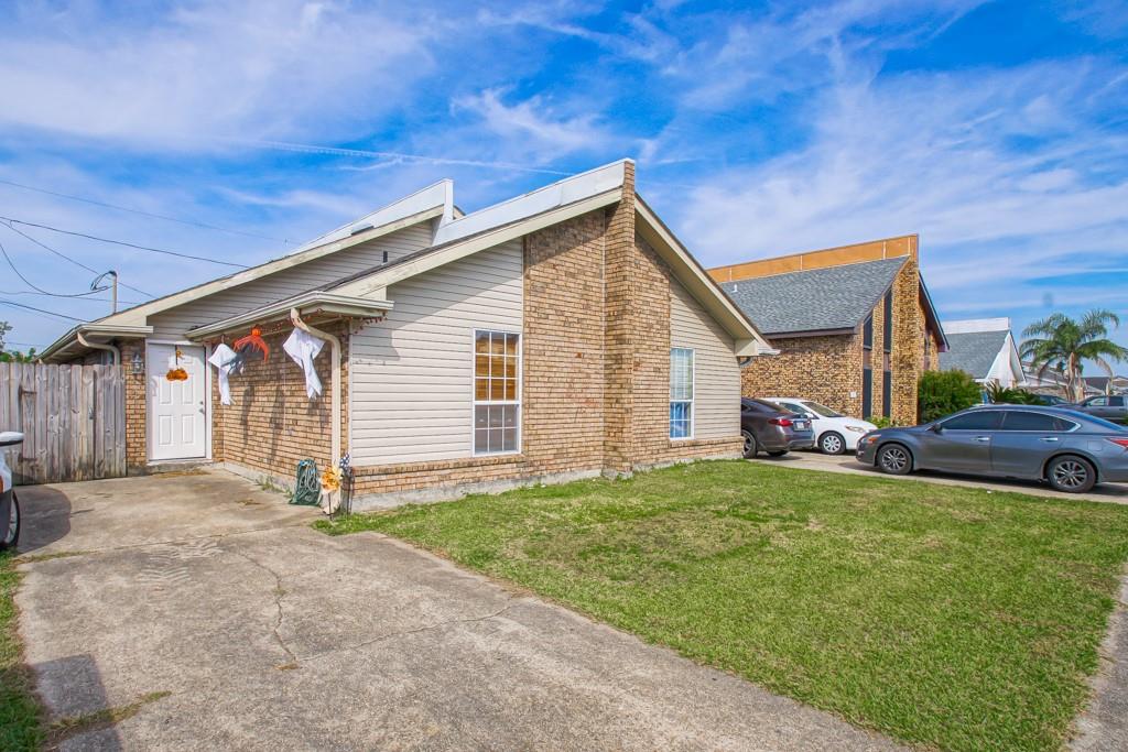 3612 Jupiter Drive Chalmette, LA 70043 - Photo 2 of 22