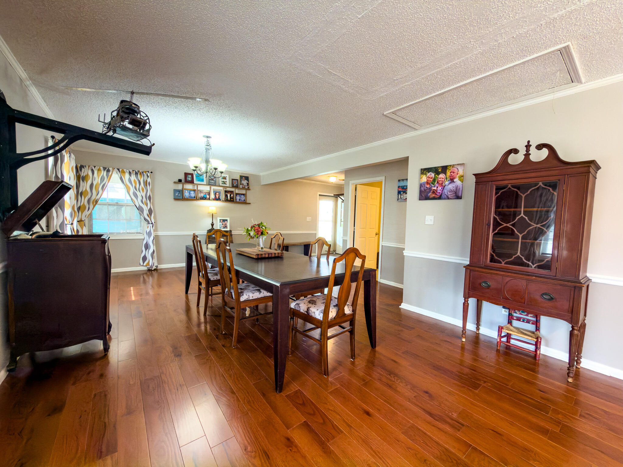 1717 North Friendship Road Paducah, KY 42001 - Photo 5 of 32 dining room