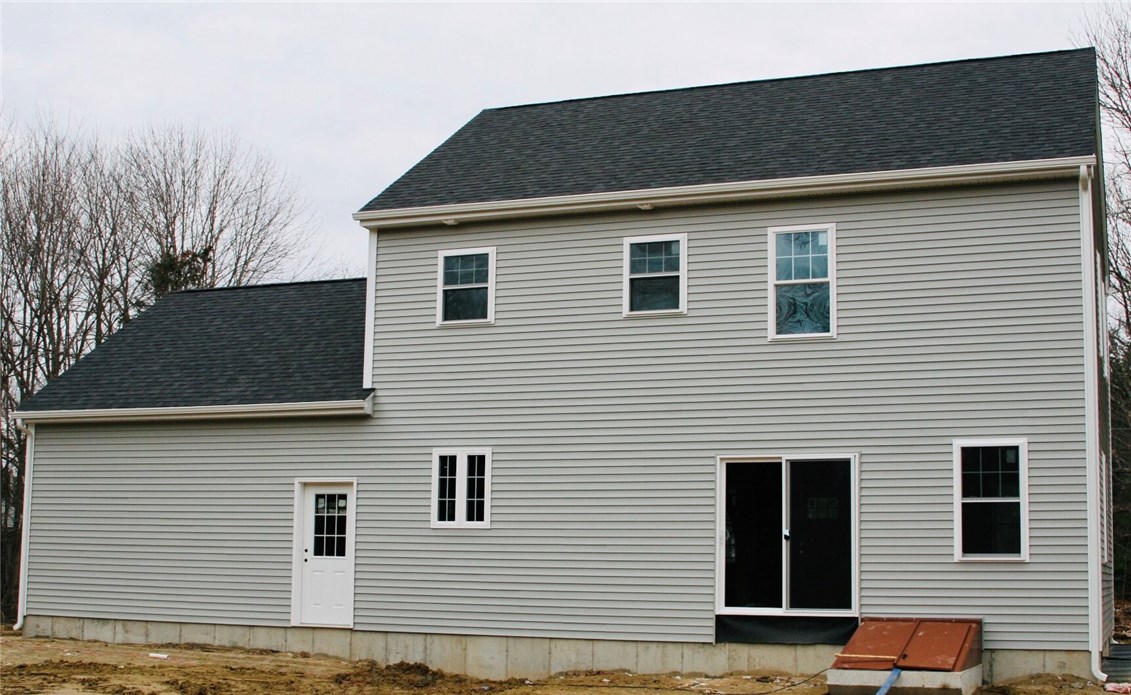 33 Cider Mill Road North Smithfield, RI 02896 - Photo 4 of 8 Gallery Image 4