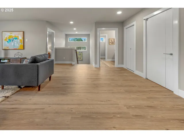 $829,990 | 24458 Southwest Robin Hood Place, Sherwood, OR 97140