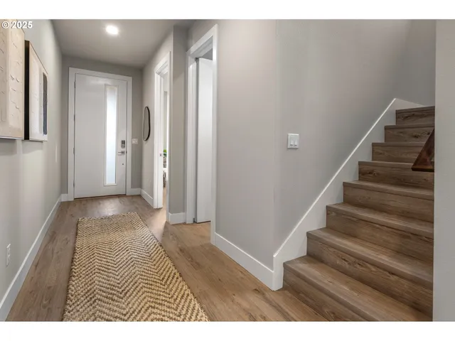 $829,990 | 24458 Southwest Robin Hood Place, Sherwood, OR 97140