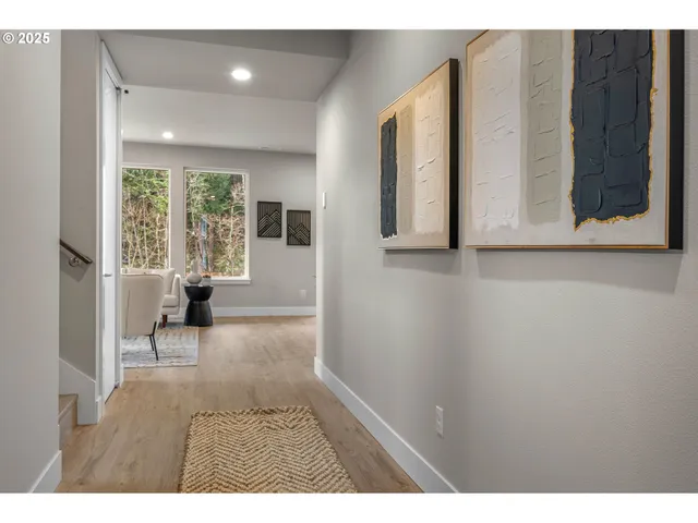 $829,990 | 24458 Southwest Robin Hood Place, Sherwood, OR 97140