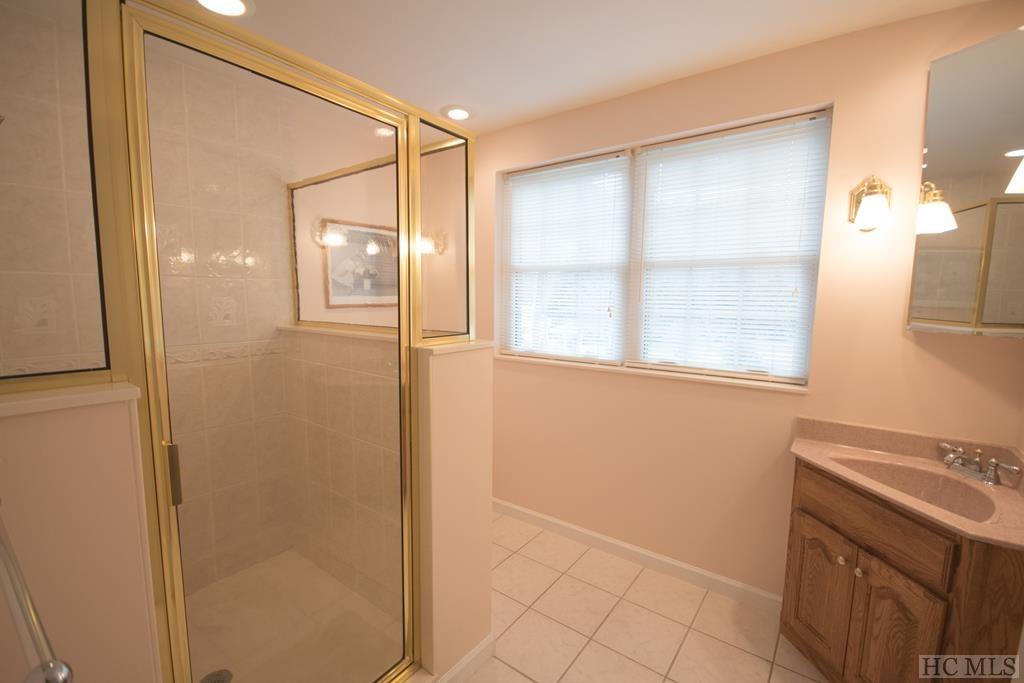 4525 Tessentee Road Franklin, NC 28734 - Photo 42 of 72 Gallery Image 42