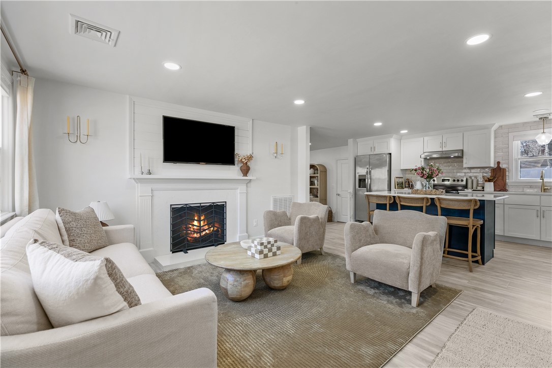 7 Congress Road Barrington, RI 02806 - Photo 20 of 44