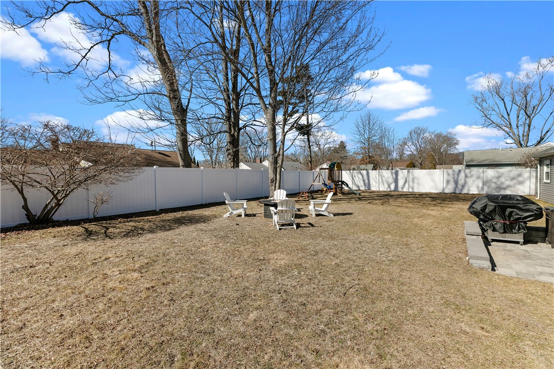 7 Congress Road Barrington, RI 02806 - Photo 40 of 44