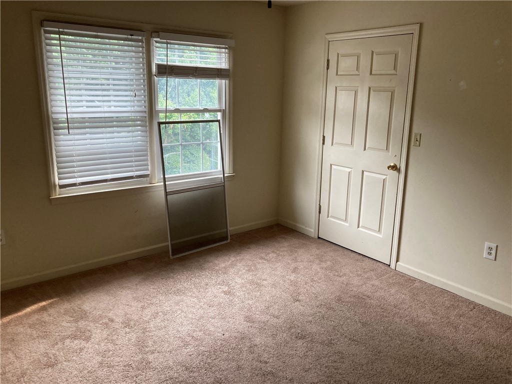 120 Daniel Drive, Unit 27 Clemson, SC 29631 - Photo 7 of 10 Back bedroom with ensuite