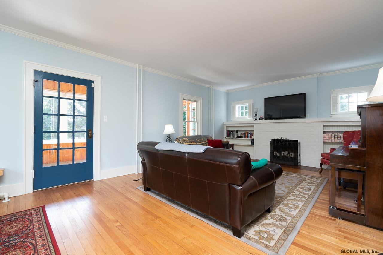 94 Menands Road Menands, NY 12204 - Photo 4 of 31 Photo 4