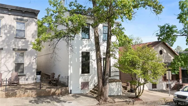 $494,500 | 422 St Michaels Avenue, Madison, IN 47250