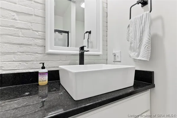 $494,500 | 422 St Michaels Avenue, Madison, IN 47250