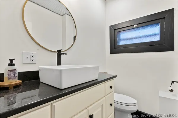 $494,500 | 422 St Michaels Avenue, Madison, IN 47250