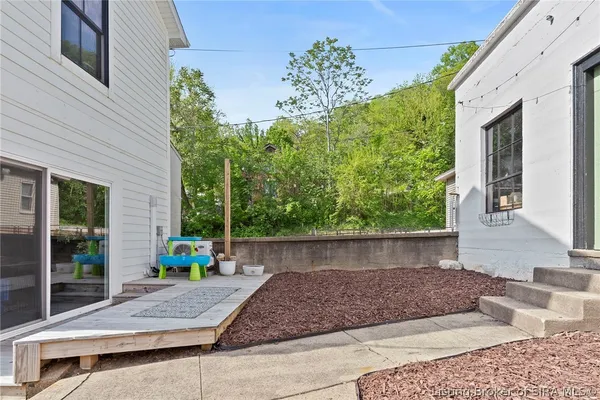 $494,500 | 422 St Michaels Avenue, Madison, IN 47250