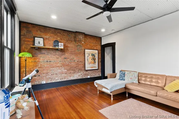 $494,500 | 422 St Michaels Avenue, Madison, IN 47250