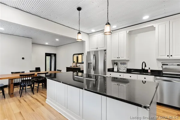 $494,500 | 422 St Michaels Avenue, Madison, IN 47250