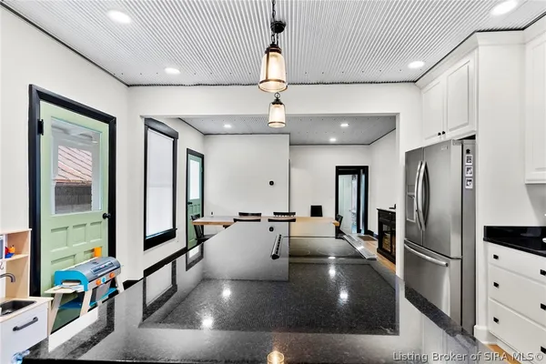$494,500 | 422 St Michaels Avenue, Madison, IN 47250