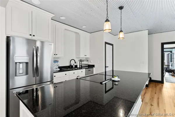 $494,500 | 422 St Michaels Avenue, Madison, IN 47250