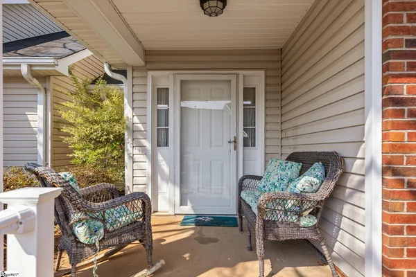 $250,000 | 223 Woodruff Park Lane, Simpsonville, SC 29681
