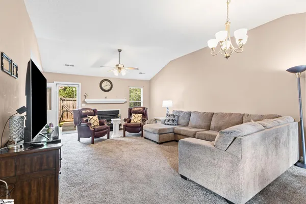 $250,000 | 223 Woodruff Park Lane, Simpsonville, SC 29681