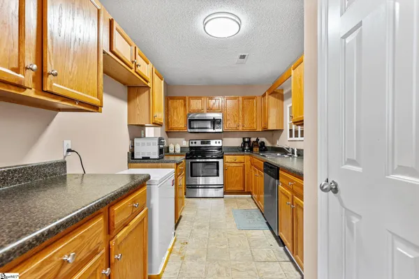 $250,000 | 223 Woodruff Park Lane, Simpsonville, SC 29681