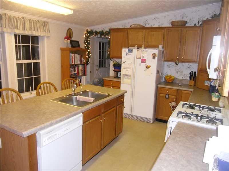 77 Dunham Road Claysville, PA 15323 - Photo 3 of 13 Kitchen.