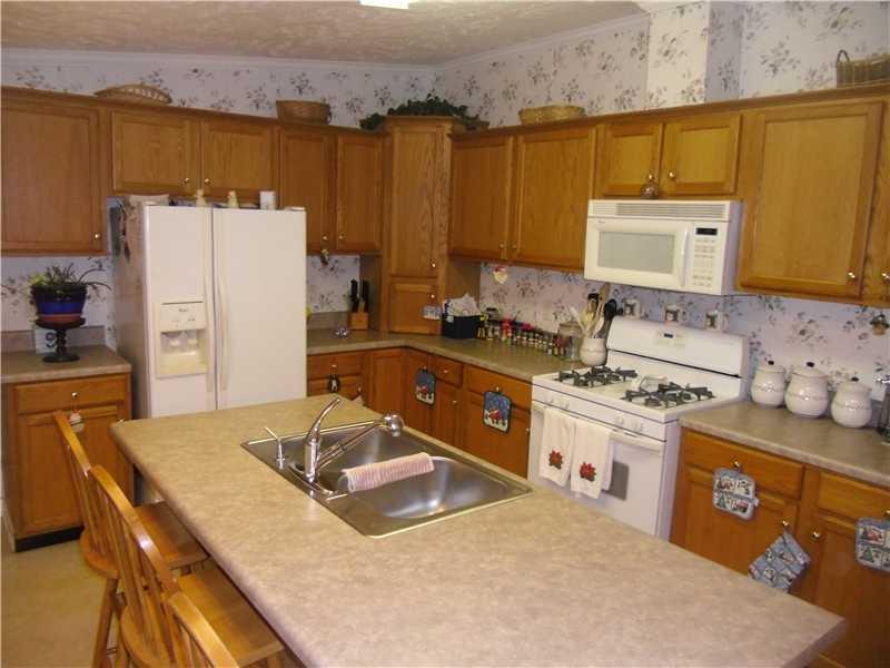 77 Dunham Road Claysville, PA 15323 - Photo 4 of 13 Kitchen.