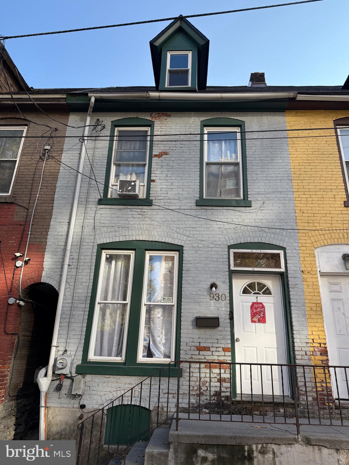 930 Spring Street Lebanon, PA 17046 - Photo 1 of 13 a front view of a house with windows