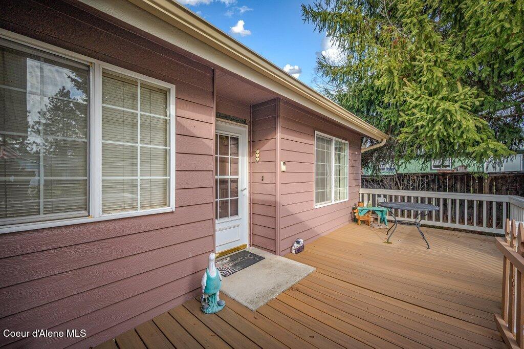 1019 North Nellie Court Post Falls, ID 83854 - Photo 4 of 27 --4.jpg-SMALL