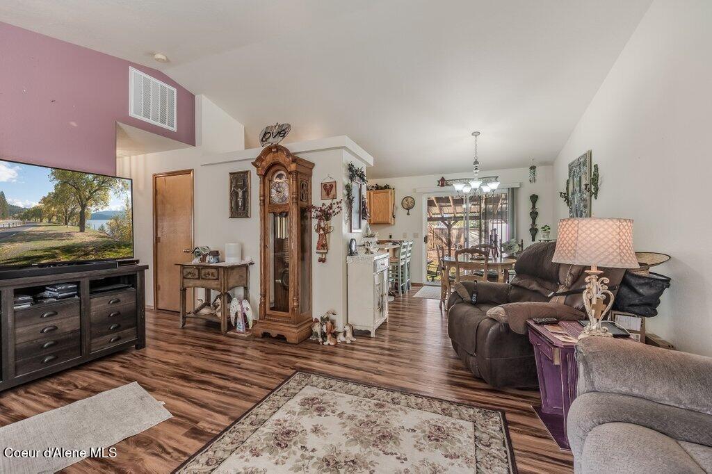 1019 North Nellie Court Post Falls, ID 83854 - Photo 8 of 27 --8.jpg-SMALL