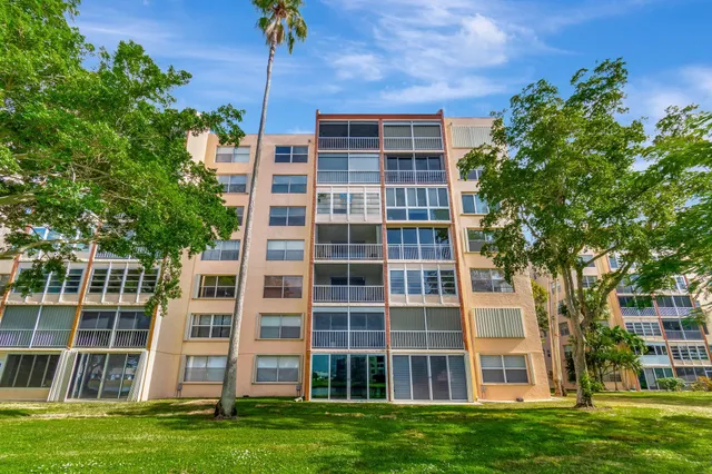 $1,850 | 14623 Bonaire Boulevard, Unit 502, Delray Beach, FL 33446