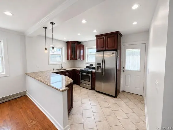 $2,500 | 2516 Eastchester Road | Pelham Gardens