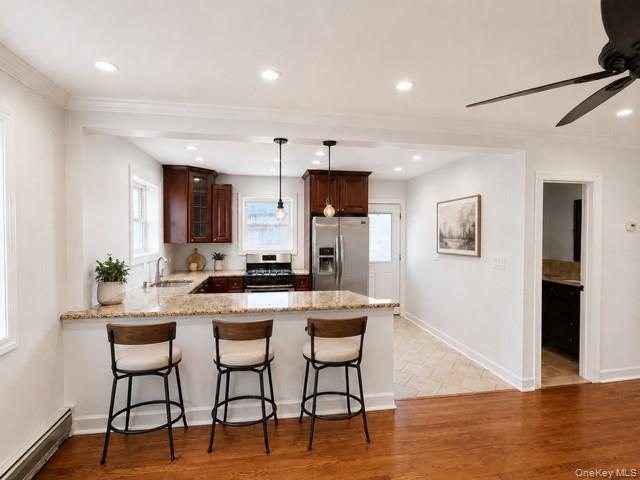 2516 Eastchester Road Bronx, NY 10469 - Photo 4 of 11 VS eating area
