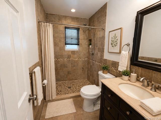 2516 Eastchester Road Bronx, NY 10469 - Photo 9 of 11