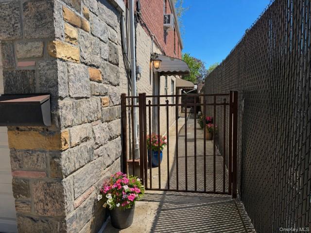 2516 Eastchester Road Bronx, NY 10469 - Photo 10 of 11