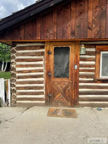 $330,000 | 520 Main Street, Challis, ID 83226