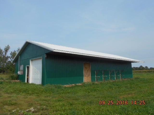 2810 South Morton Road Ludington, MI 49431 - Photo 13 of 17 2810 morton 014