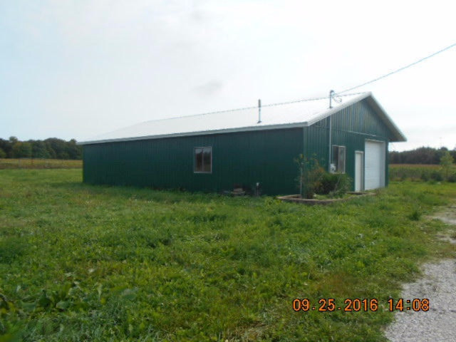 2810 South Morton Road Ludington, MI 49431 - Photo 2 of 17 2810 morton 007
