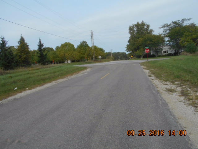 2810 South Morton Road Ludington, MI 49431 - Photo 4 of 17 2810 morton 002