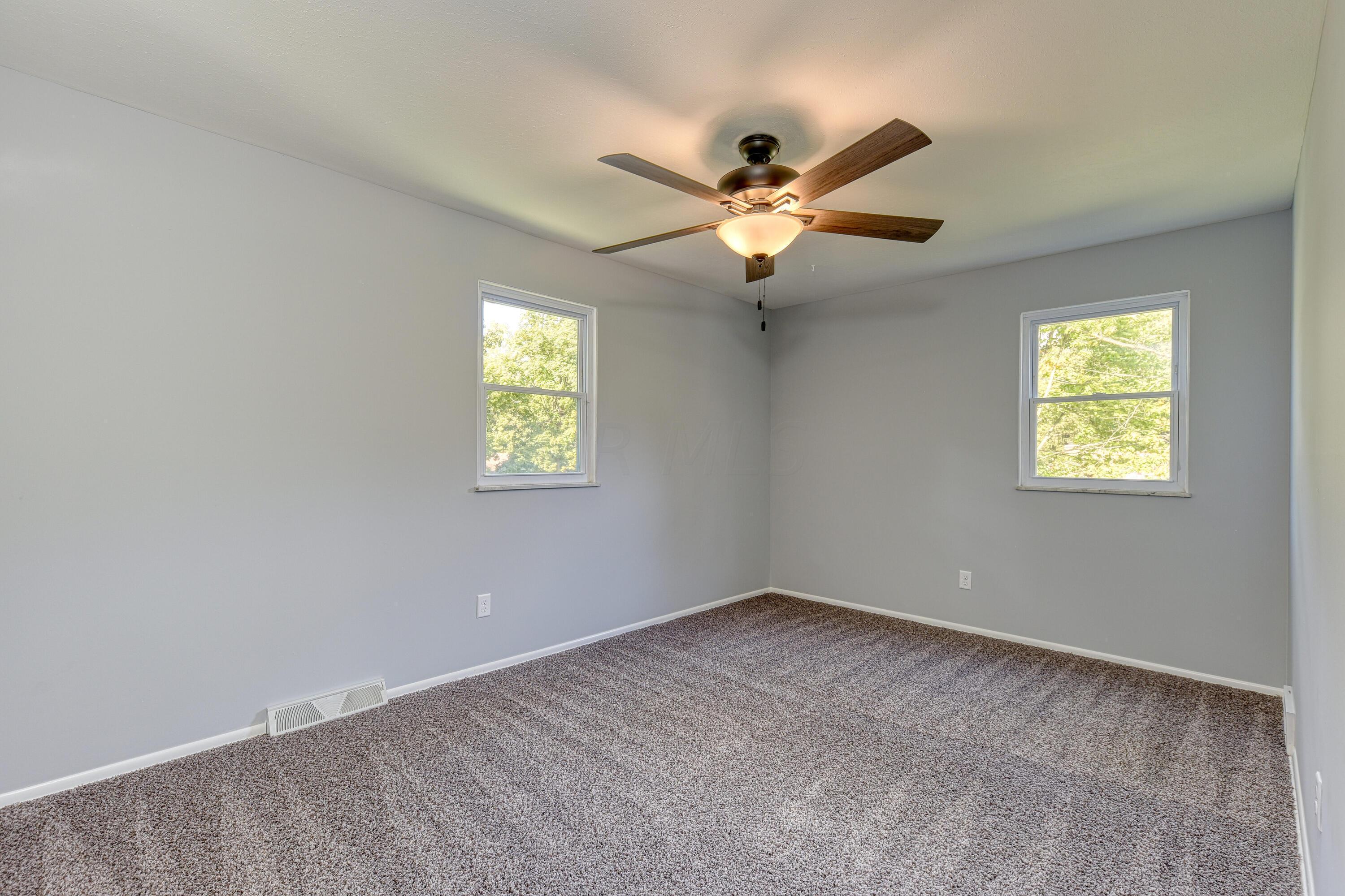 6471 Red Fox Road Reynoldsburg, OH 43068 - Photo 18 of 33 FCB2A3EF-719A-43CB-814A-F4D9AD0C007F