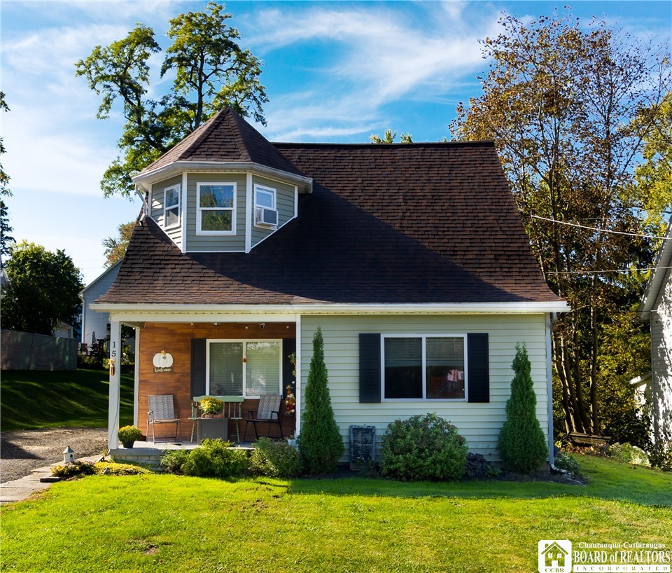 15 Robinson Street Hanover, NY 14136 - Photo 1 of 29 15 Robinson street front view