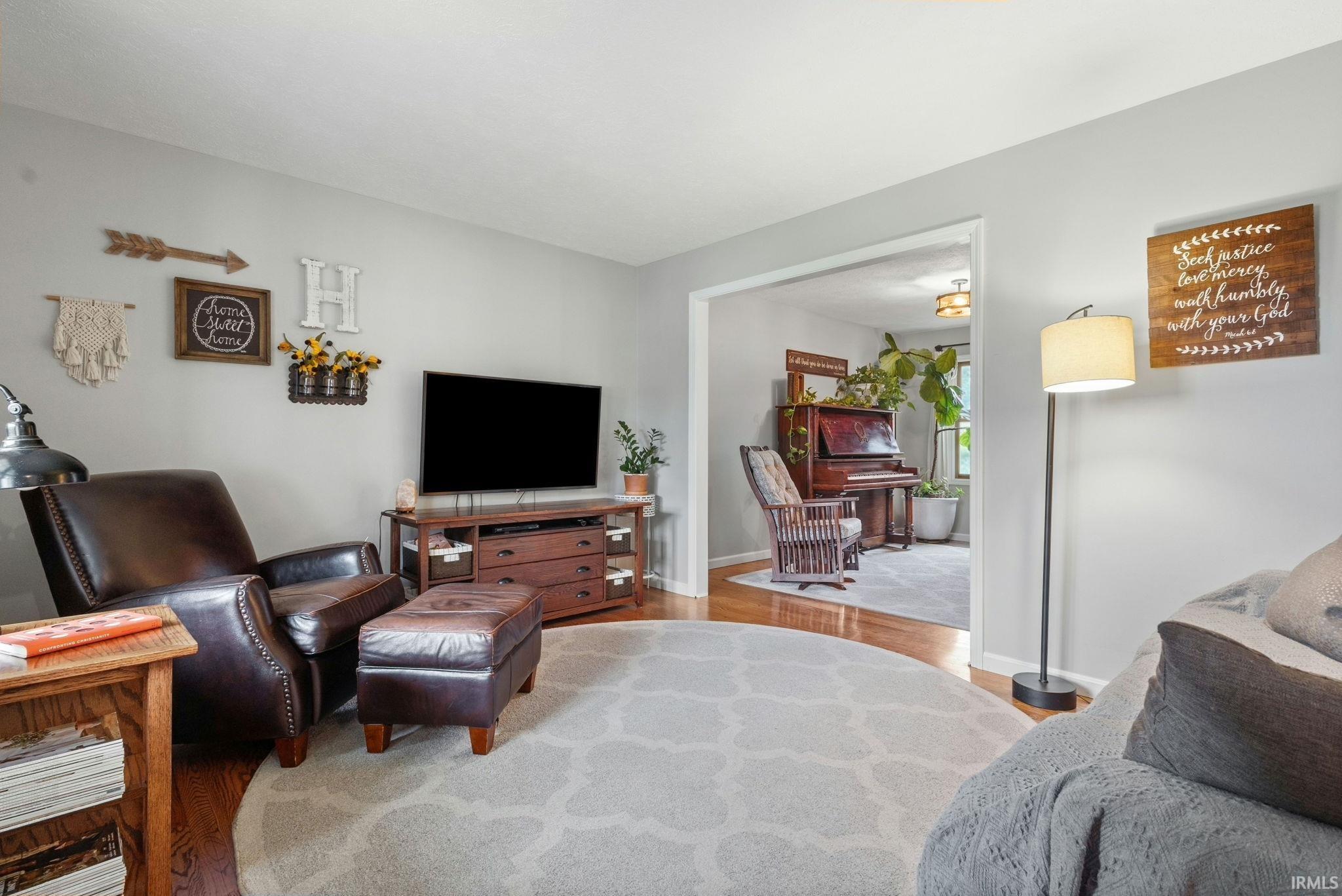 53335 Hickory Road South Bend, IN 46635 - Photo 4 of 33 Gallery Image 4