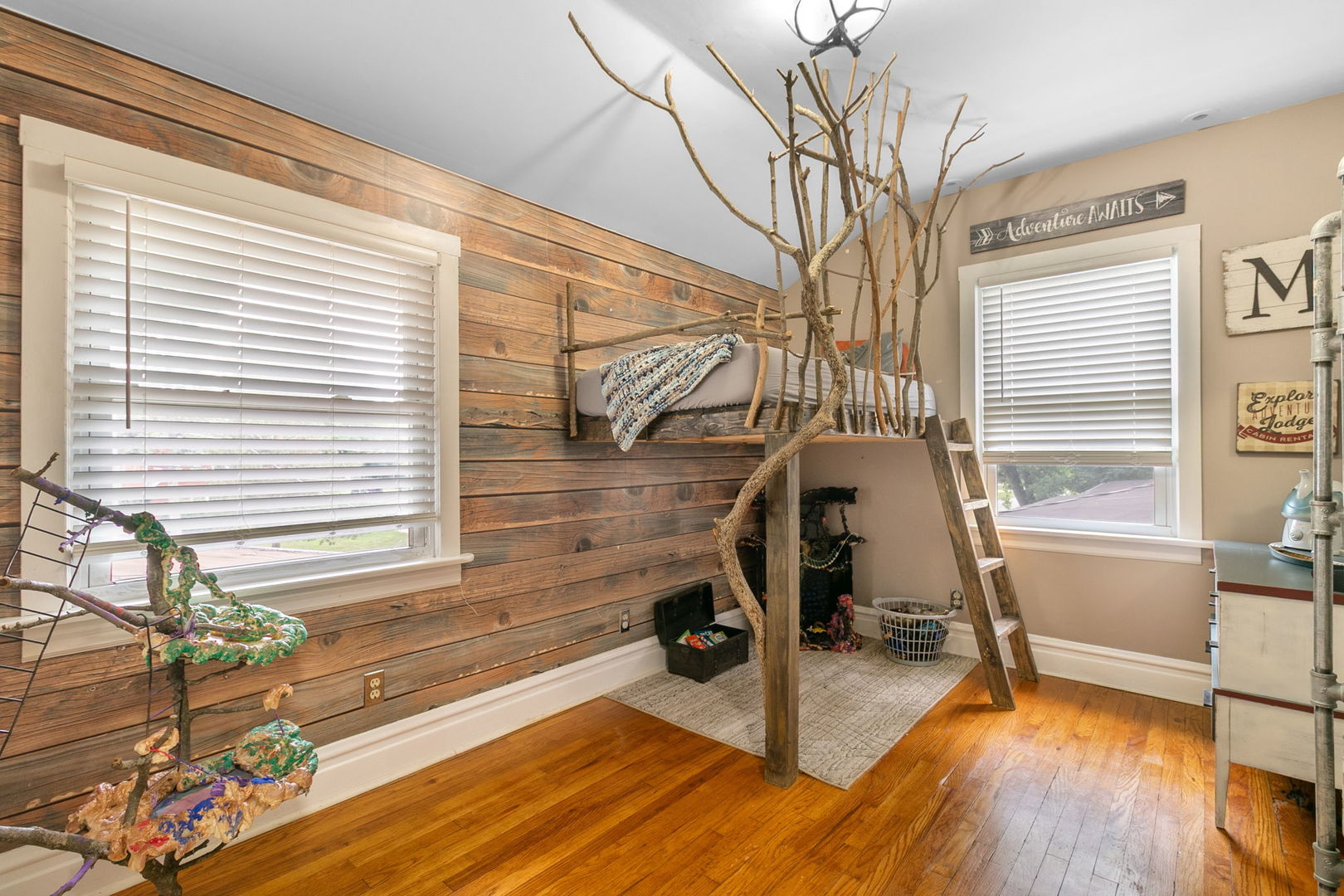 11345 South Bell Avenue Chicago, IL 60643 - Photo 15 of 28 a view of a room with gym equipment