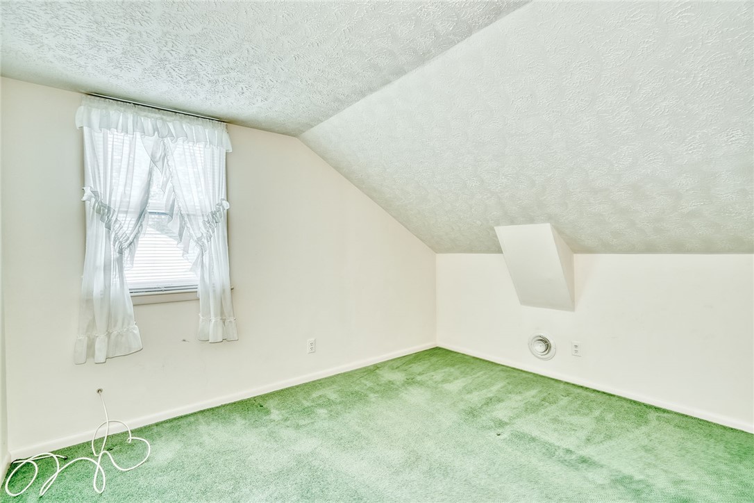 239 Fielding Road Greece, NY 14626 - Photo 21 of 36 Gallery Image 21